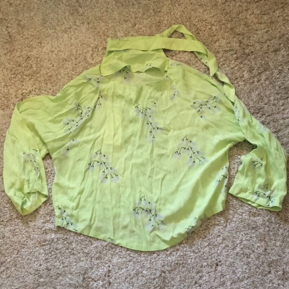 UNIQLO top
